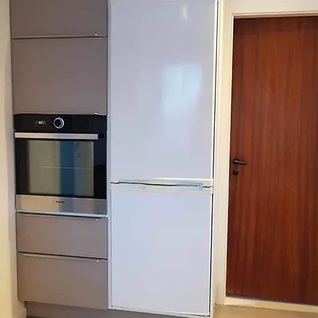 I Naer By, Skov Og Tatil Evi *