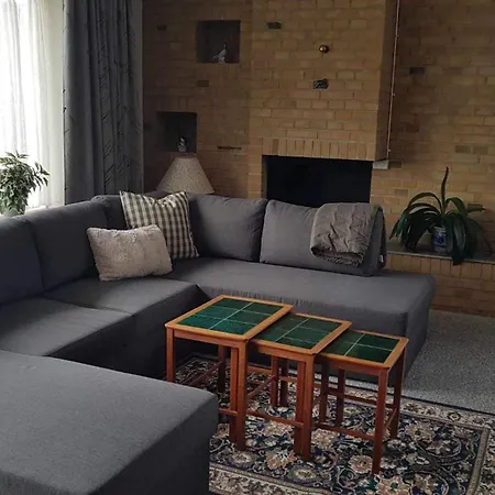 I Naer By, Skov Og Tatil Evi