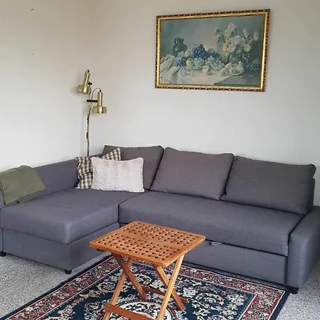 Tatil Evi I Naer By, Skov Og